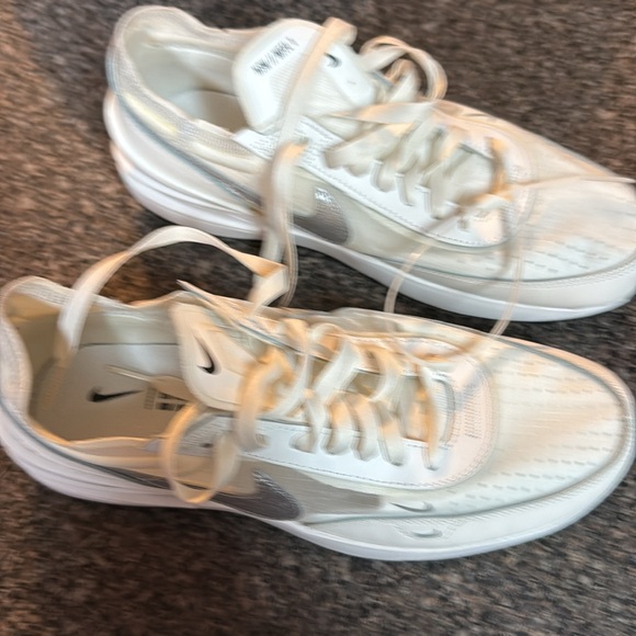 New ladies waffle white Nikes - Picture 13 of 13